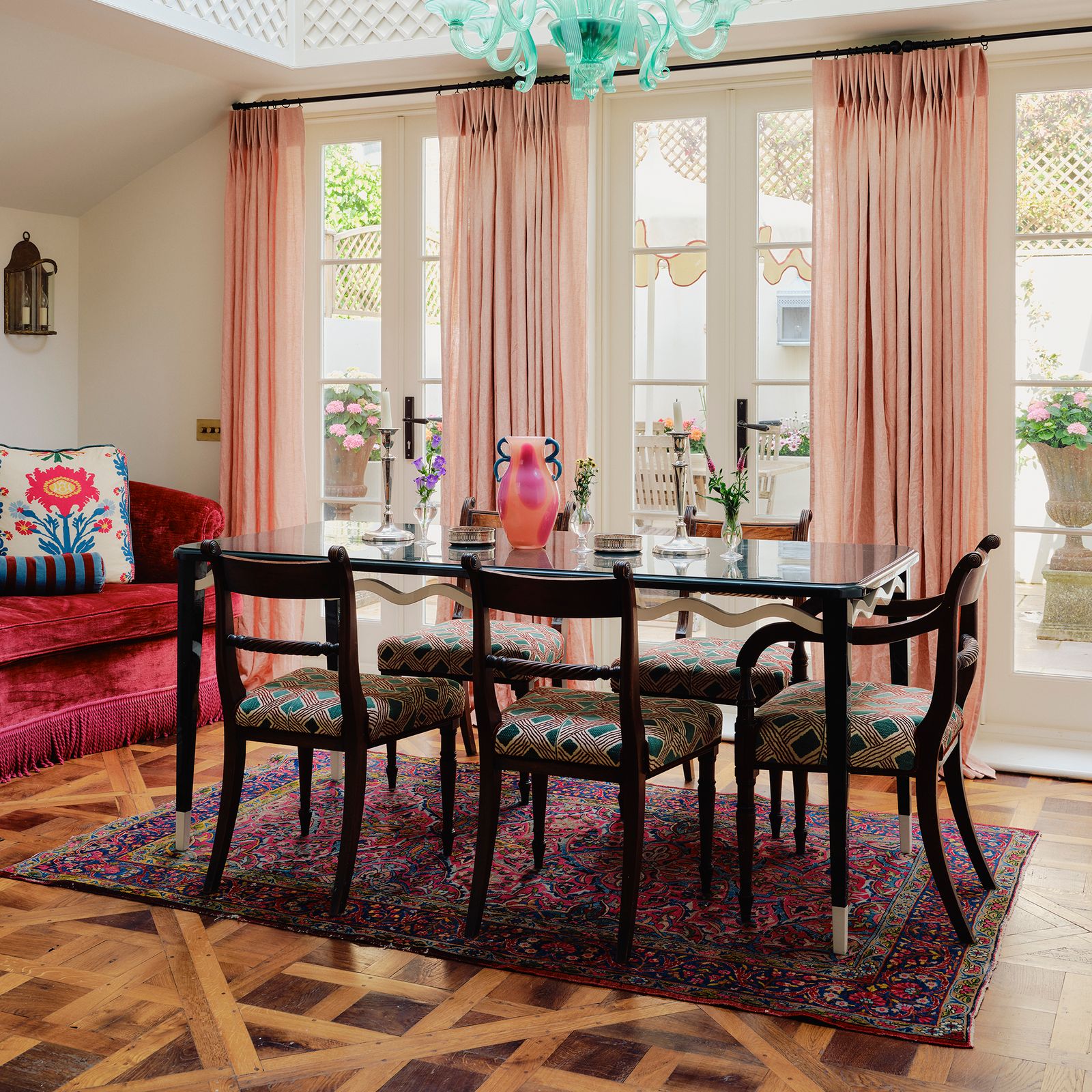 Phoebe Hollond's dos and don'ts of decorating