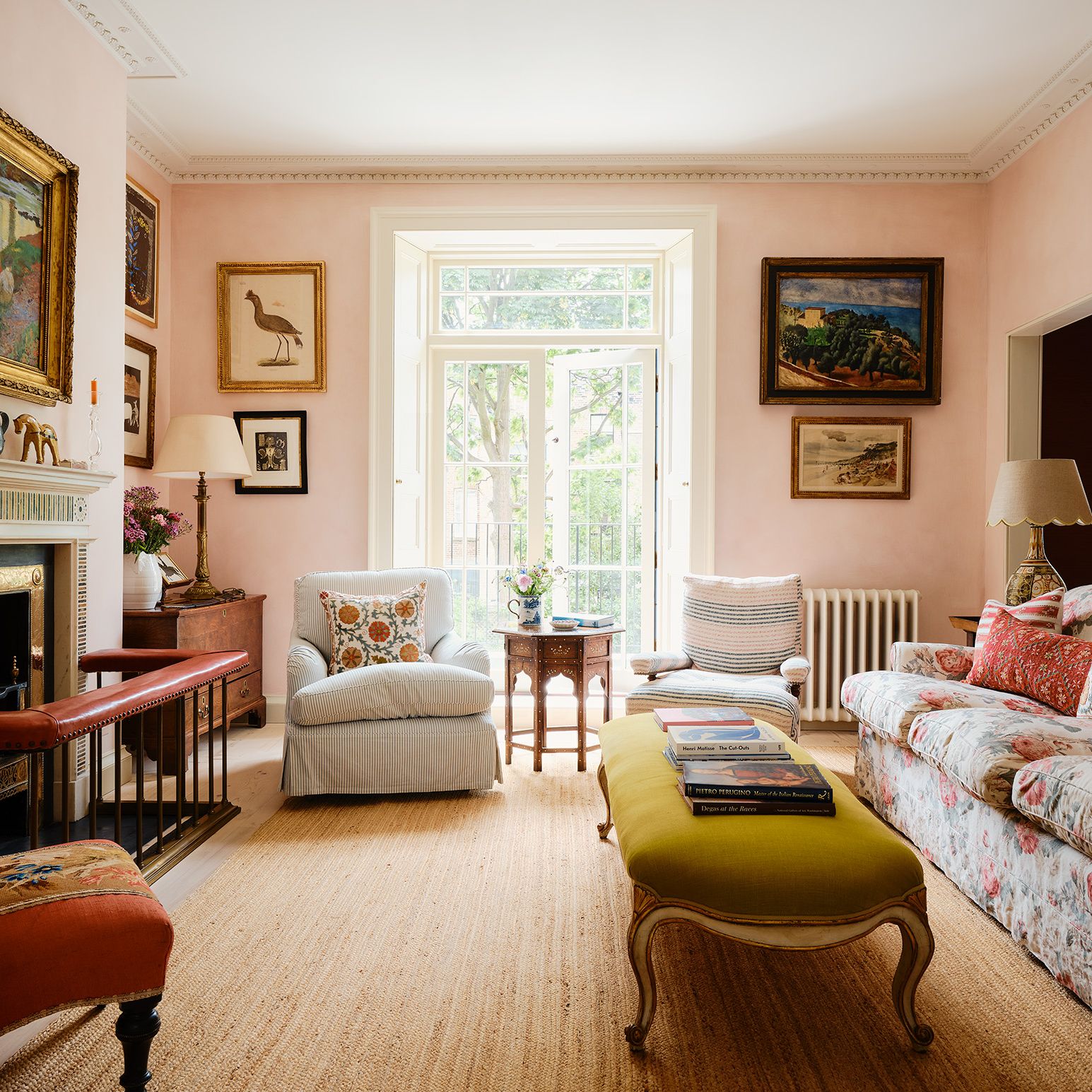 A Notting Hill villa slowly brought to life with light and colour