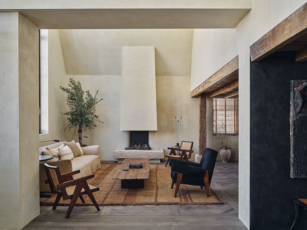 An unusual Notting Hill home transformed by Saskia Blyth